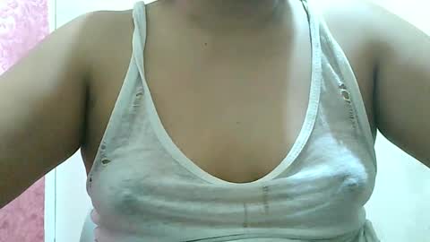 Snapshot of curious_girl247 chatting on 01.22.25 curious_girl247 online show from 01.22.25