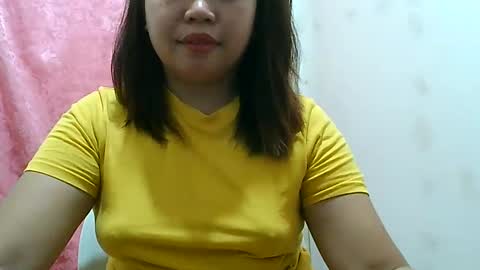 Snapshot of curious_girl247 chatting on 02.23.25 curious_girl247 online show from 02.23.25