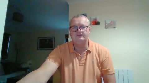 Snapshot of curiousax77 chatting on 12.17.24 curiousax77 online show from 12.17.24