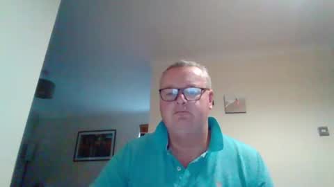 Snapshot of curiousax77 chatting on 01.07.25 curiousax77 online show from 01.07.25