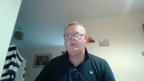 Snapshot of curiousax77 chatting on 01.10.25 curiousax77 online show from 01.10.25