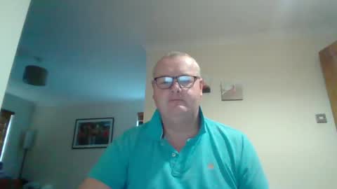 Snapshot of curiousax77 chatting on 01.31.25 curiousax77 online show from 01.31.25