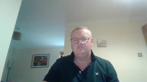 Snapshot of curiousax77 chatting on 02.17.25 curiousax77 online show from 02.17.25