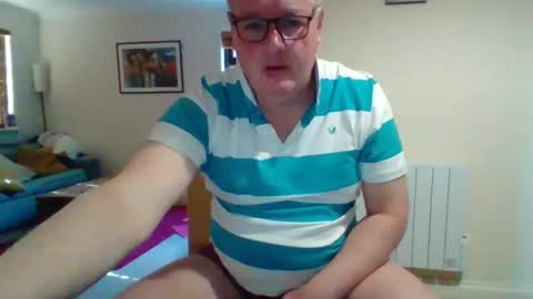 Snapshot of curiousax77 chatting on 03.03.25 curiousax77 online show from 03.03.25