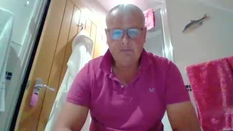 Snapshot of curiousax77 chatting on 09.11.25 curiousax77 online show from 09.11.25