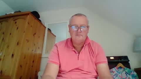 Snapshot of curiousax77 chatting on 09.16.25 curiousax77 online show from 09.16.25