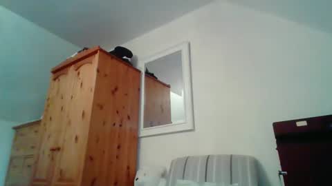 Snapshot of curiousax77 chatting on 10.03.25 curiousax77 online show from 10.03.25