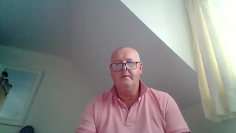 Snapshot of curiousax77 chatting on 05.19.26 curiousax77 online show from 05.19.26