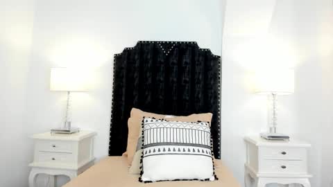 curly luna  online show from 03.10.26