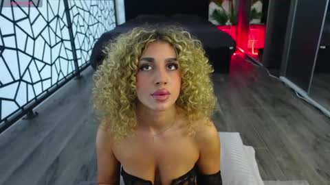 Antonia online show from 06.17.26