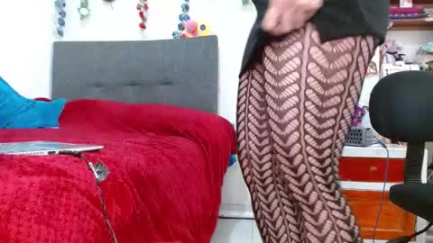 curlybutterfly online show from 10.17.25