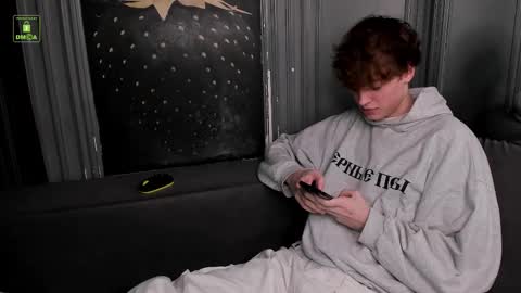 Snapshot of curlytwinkboy chatting on 03.04.26 KEVIN online show from 03.04.26