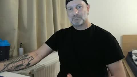 Snapshot of curman85 chatting on 12.22.24 Curman85 online show from 12.22.24