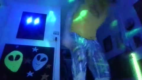 Snapshot of curtisbaldwin805 chatting on 12.04.25 Curtisdow420 online show from 12.04.25