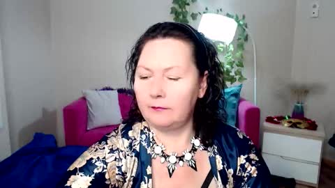 curvy_girlz online show from 11.28.25