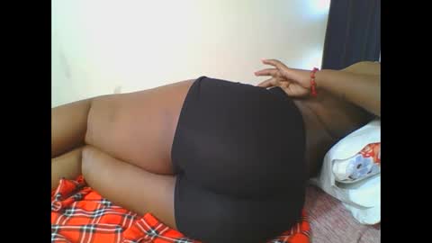 Snapshot of curvybootyj chatting on 02.01.25 CuteJJudy online show from 02.01.25