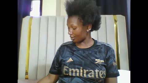 Snapshot of curvybootyj chatting on 02.09.25 CuteJJudy online show from 02.09.25