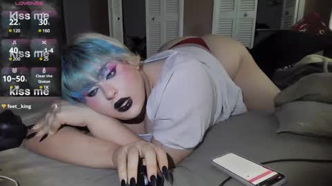 Snapshot of curvygothfemboy chatting on 01.30.25 Curvygothfemboy online show from 01.30.25