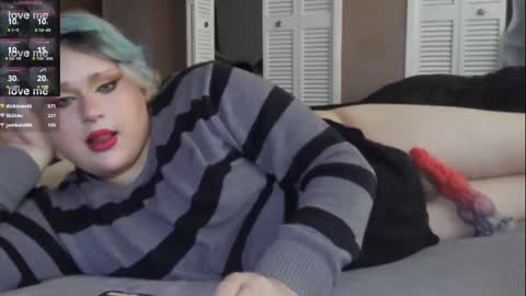 Snapshot of curvygothfemboy chatting on 03.01.25 Curvygothfemboy online show from 03.01.25