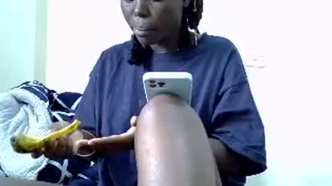 curvynubian online show from 06.18.26
