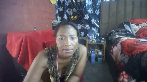 curvypear76x online show from 12.02.25