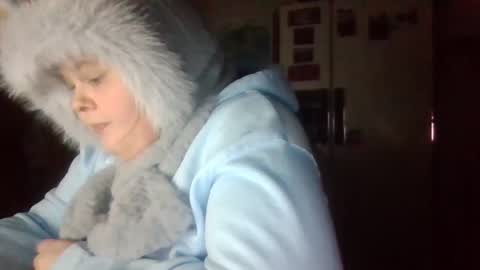 Snapshot of curvyplayday chatting on 12.21.24 dahlia -kim online show from 12.21.24