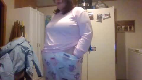 Snapshot of curvyplayday chatting on 12.26.24 dahlia -kim online show from 12.26.24