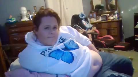 Snapshot of curvyplayday chatting on 01.06.25 dahlia -kim online show from 01.06.25