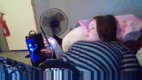 Snapshot of curvyplayday chatting on 01.19.25 dahlia -kim online show from 01.19.25