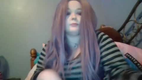 Snapshot of curvyplayday chatting on 02.12.25 dahlia -kim online show from 02.12.25