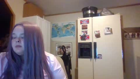 Snapshot of curvyplayday chatting on 02.13.25 dahlia -kim online show from 02.13.25