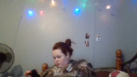 Snapshot of curvyplayday chatting on 02.20.25 dahlia -kim online show from 02.20.25