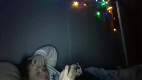 Snapshot of curvyplayday chatting on 09.17.25 dahlia -kim online show from 09.17.25