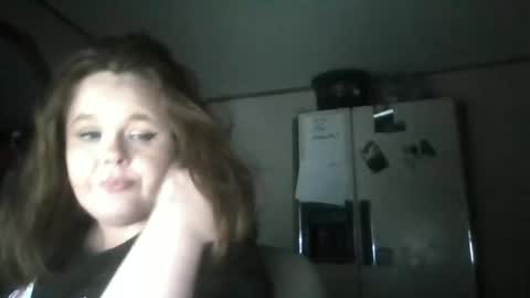 Snapshot of curvyplayday chatting on 10.18.25 dahlia -kim online show from 10.18.25