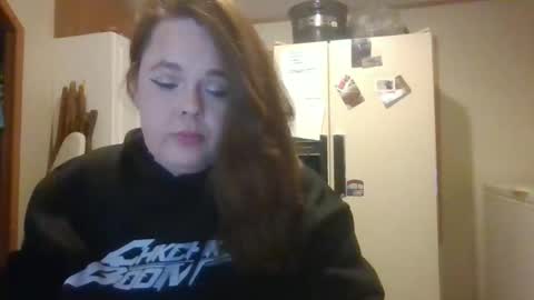 Snapshot of curvyplayday chatting on 10.27.25 dahlia -kim online show from 10.27.25