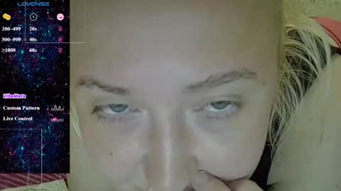 Snapshot of curvywild_lady30 chatting on 05.14.26 Curvy online show from 05.14.26