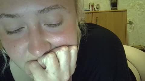 Snapshot of curvywild_lady30 chatting on 05.29.26 Curvy online show from 05.29.26