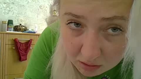 Snapshot of curvywild_lady30 chatting on 06.04.26 Curvy online show from 06.04.26