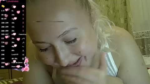 Snapshot of curvywild_lady30 chatting on 07.21.26 Curvy online show from 07.21.26
