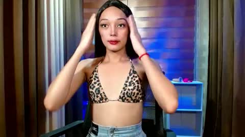 BBY CURLYHANNA online show from 04.08.26