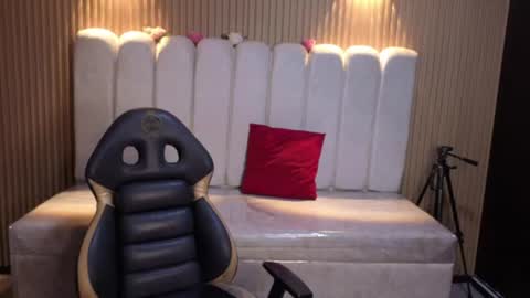 cute_angel_1 online show from 06.27.26