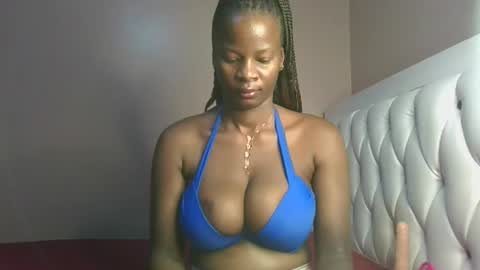 Snapshot of cute_dani01 chatting on 09.25.25 Dani online show from 09.25.25