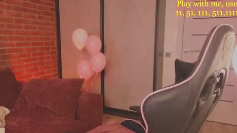 Everyday stream in the same time online show from 02.16.25