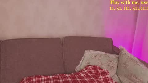 Everyday stream in the same time online show from 09.27.25