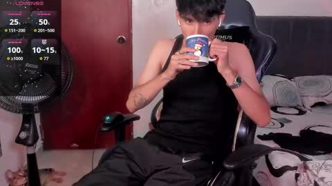 Snapshot of cute_diego_ chatting on 01.08.26 Diego online show from 01.08.26