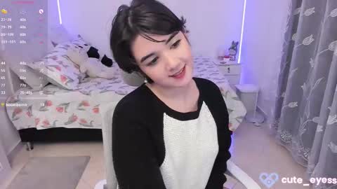 Cute online show from 10.16.25