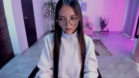 Snapshot of cute_fox_1 chatting on 02.24.26 Bella Fox online show from 02.24.26