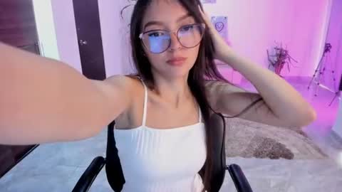 Bella Fox online show from 07.17.26