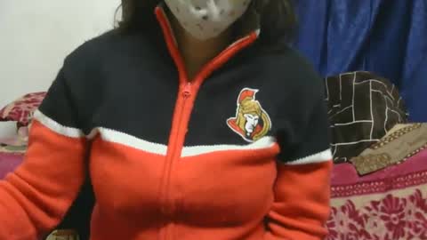 Snapshot of cute_kashmira99 chatting on 01.14.25 kashmira online show from 01.14.25