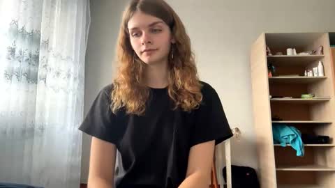 cute_kitte online show from 01.03.25